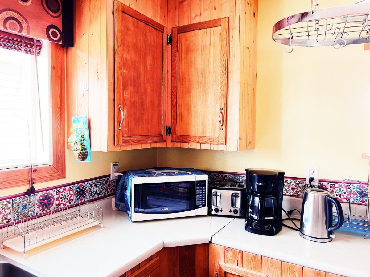 Sarah'S Dreamhouse B&B Черчилл Экстерьер фото