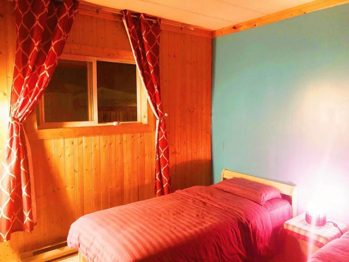 Sarah'S Dreamhouse B&B Черчилл Экстерьер фото